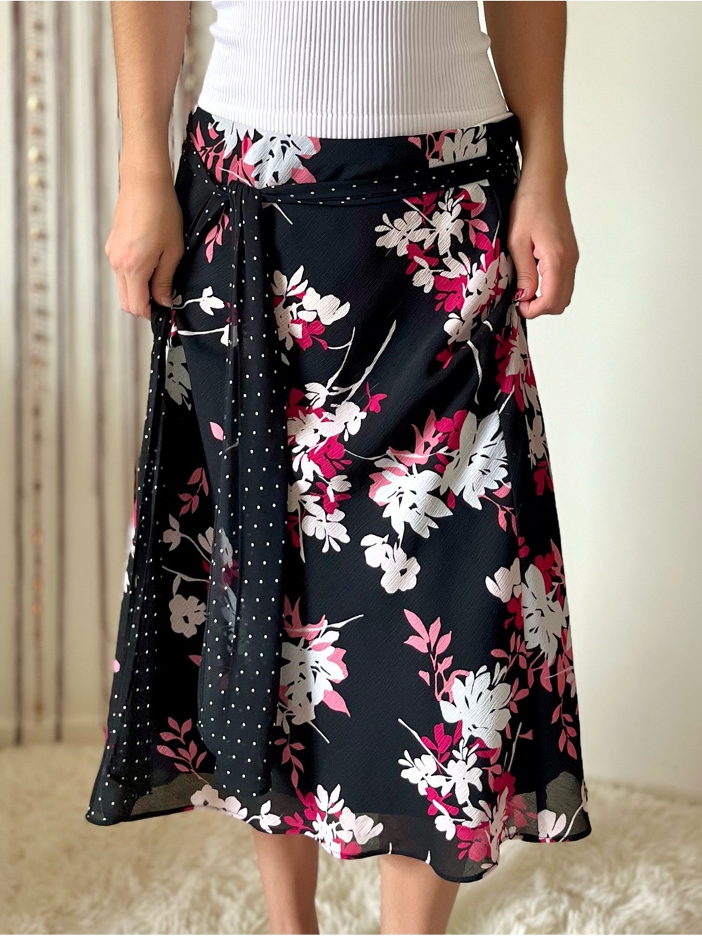 vintage nine & company floral midi skirt with polka dot tie